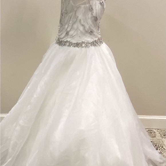Stunning White and Silver Wedding Dress - Picture 3 of 5